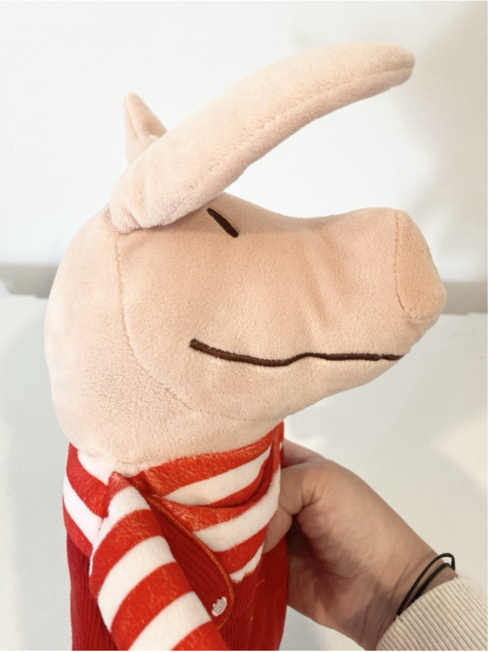 Zoobies Olivia the Pig Book Buddies Plush 2012 Cloth Storybook 16” Doll - Picture 3 of 7
